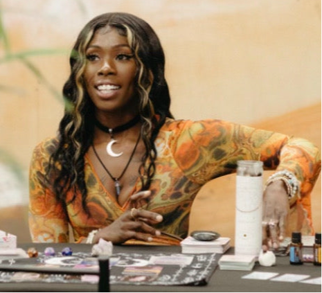 Empress Kaysha ~
Intuitive Oracle / Channel Soul guide / Tarot Cards
